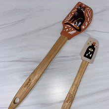 Load image into Gallery viewer, Spellbound Spatula