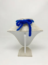 Load image into Gallery viewer, Corsage Cat Necklace Collar