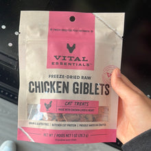 Load image into Gallery viewer, Vital Essentials Freeze Dried Chicken Gib 1oz
